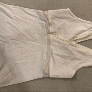 lululemon athletica White Tank Top, Size 6